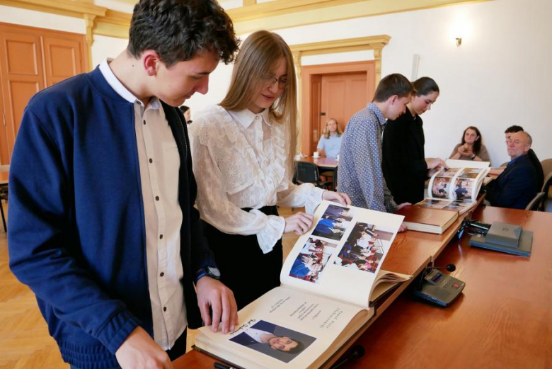 Kolejne stypendia rozdane