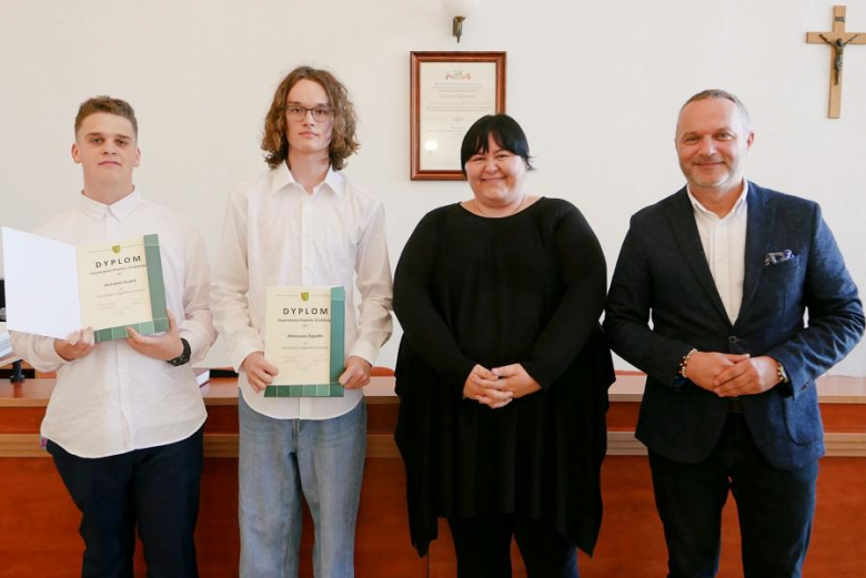 Kolejne stypendia rozdane