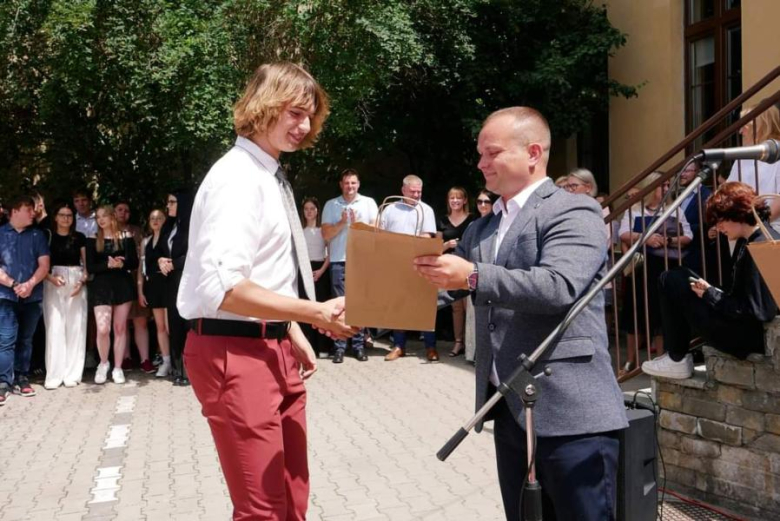 Powiatowe placówki oświatowe zakończyły rok szkolny