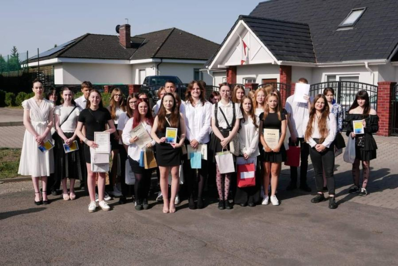 Powiatowe placówki oświatowe zakończyły rok szkolny