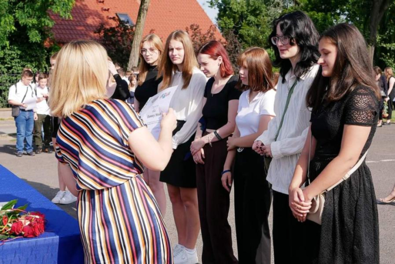 Powiatowe placówki oświatowe zakończyły rok szkolny