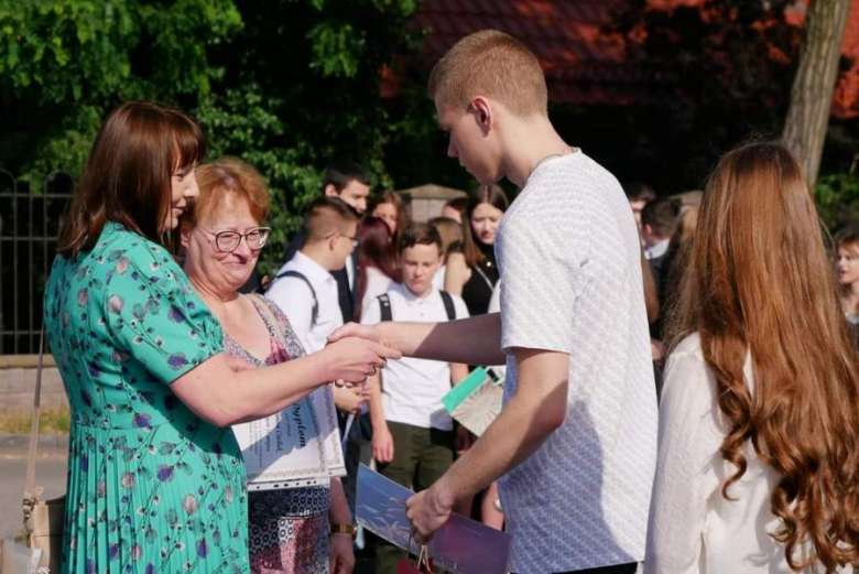 Powiatowe placówki oświatowe zakończyły rok szkolny