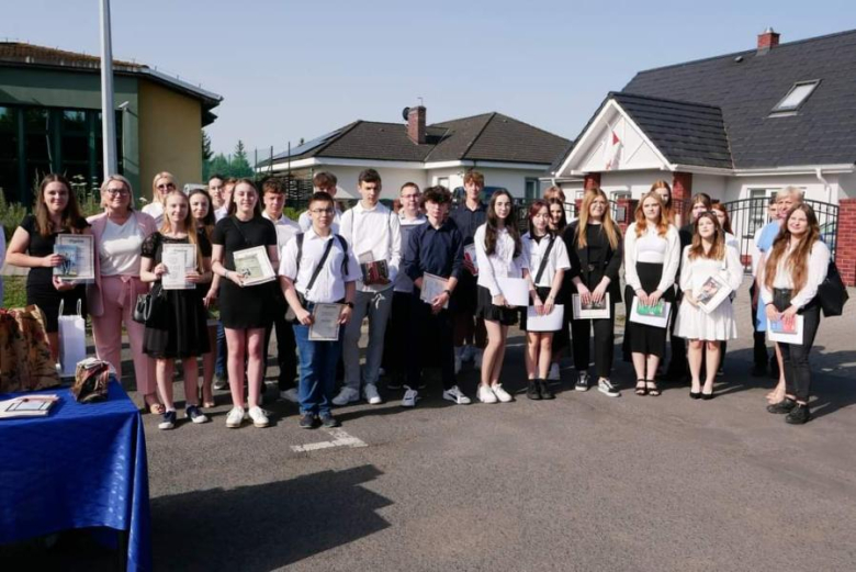 Powiatowe placówki oświatowe zakończyły rok szkolny