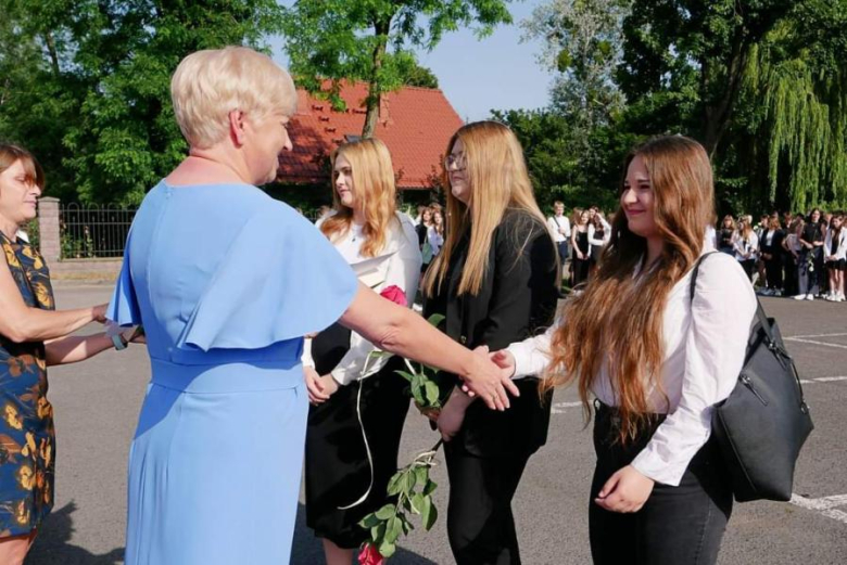 Powiatowe placówki oświatowe zakończyły rok szkolny