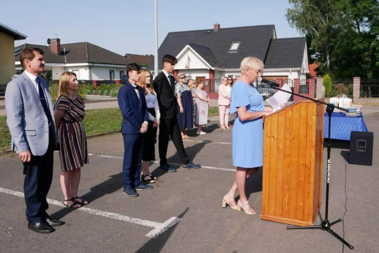 Powiatowe placówki oświatowe zakończyły rok szkolny