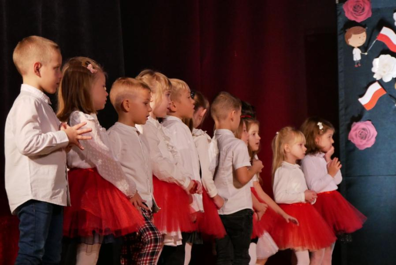 Występ przedszkolaków z Przedszkola Publicznego nr 1 w Środzie Śląskiej