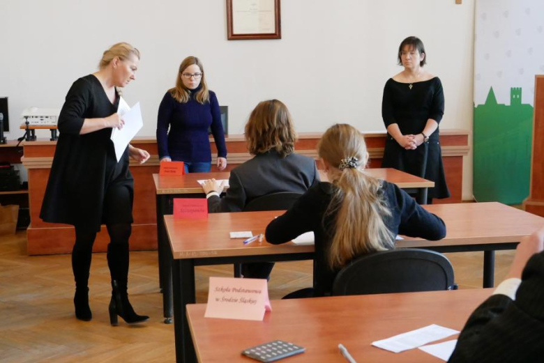 Od języka polskiego rozpoczęły się powiatowe etapy konkursu zDolny Ślązak