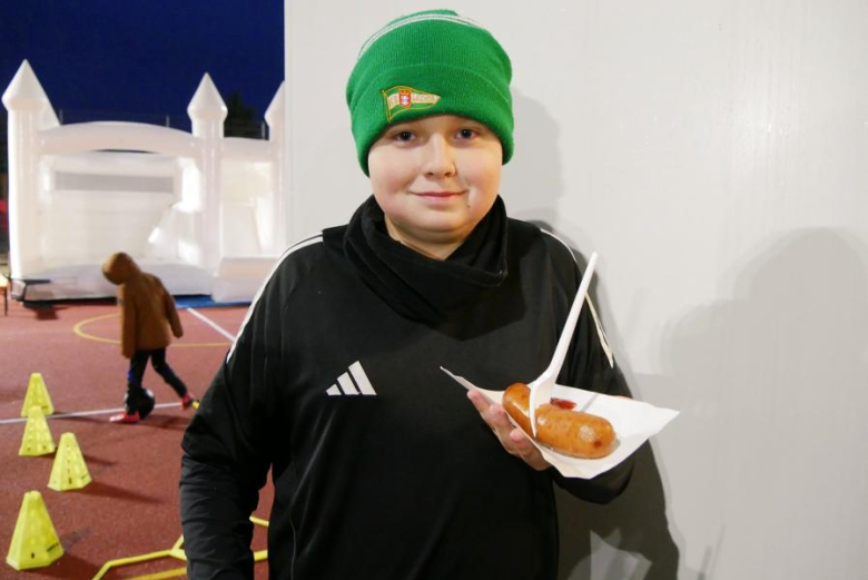 Turniej Mikołajkowy na średzkim orliku