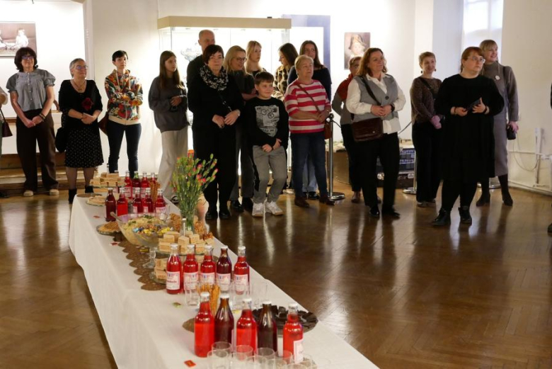 "Zaczarowany świat dziecięcych zabawek"