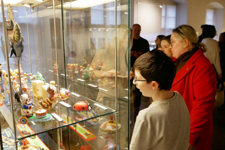 "Zaczarowany świat dziecięcych zabawek"