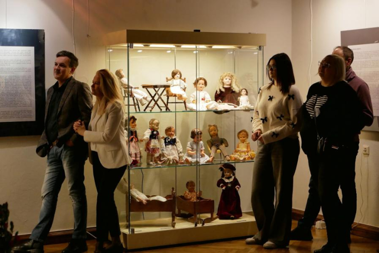 "Zaczarowany świat dziecięcych zabawek"