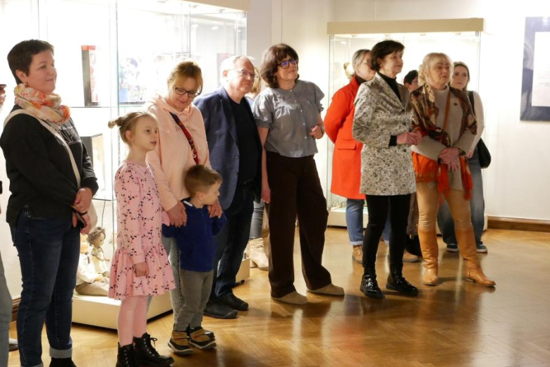 "Zaczarowany świat dziecięcych zabawek"