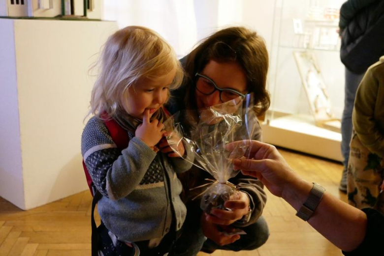 "Zaczarowany świat dziecięcych zabawek"