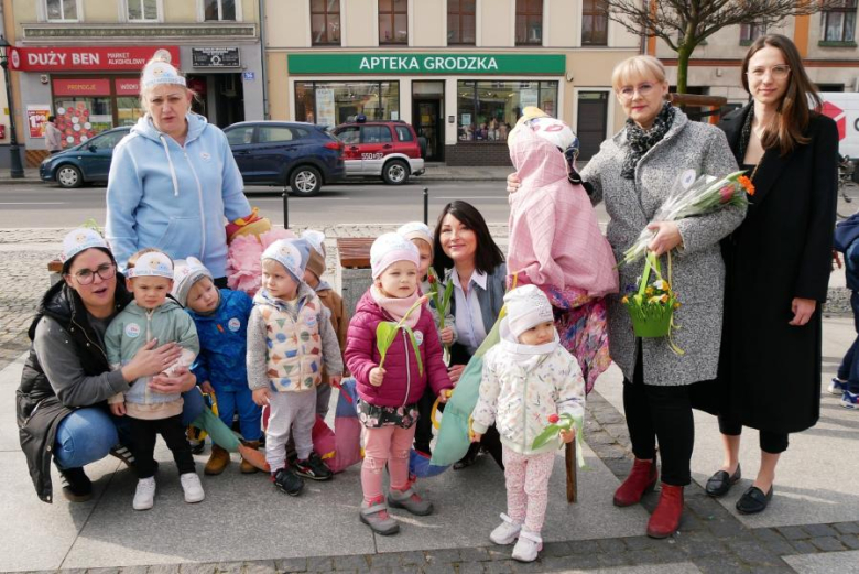 Pierwszy Dzień Wiosny na średzkim Rynku