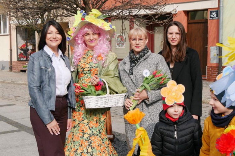 Pierwszy Dzień Wiosny na średzkim Rynku