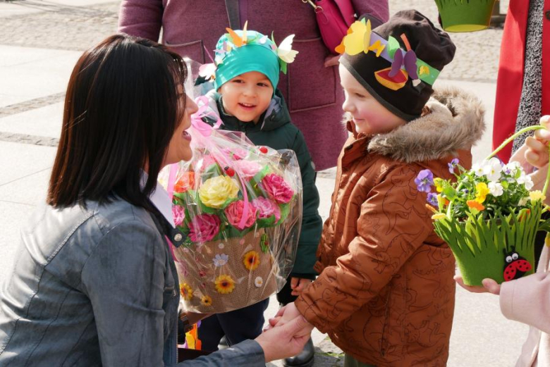 Pierwszy Dzień Wiosny na średzkim Rynku