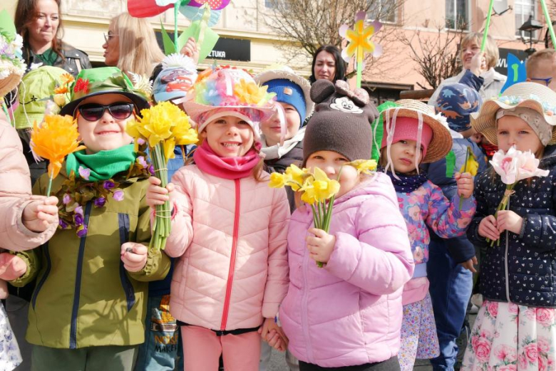 Pierwszy Dzień Wiosny na średzkim Rynku