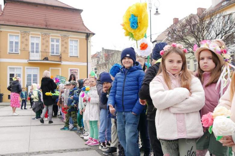 Pierwszy Dzień Wiosny na średzkim Rynku