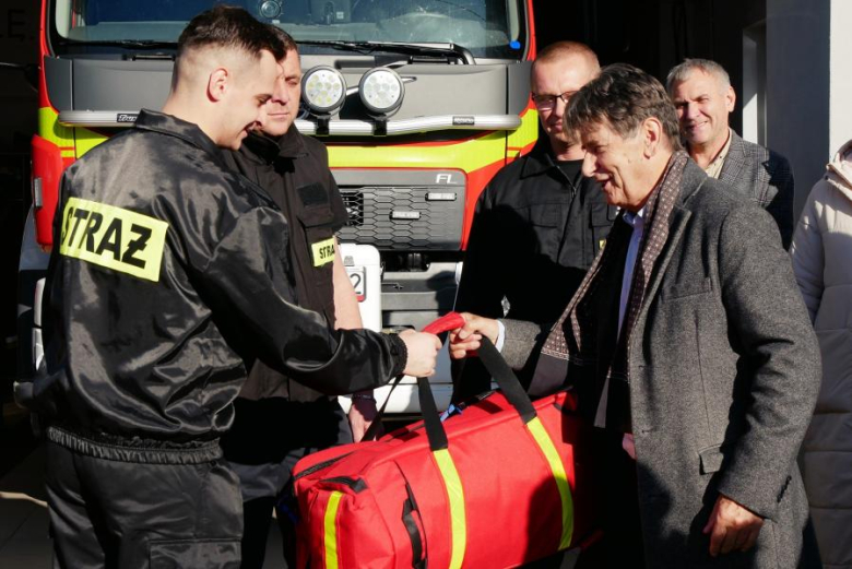 Nowy sprzęt trafił do strażaków