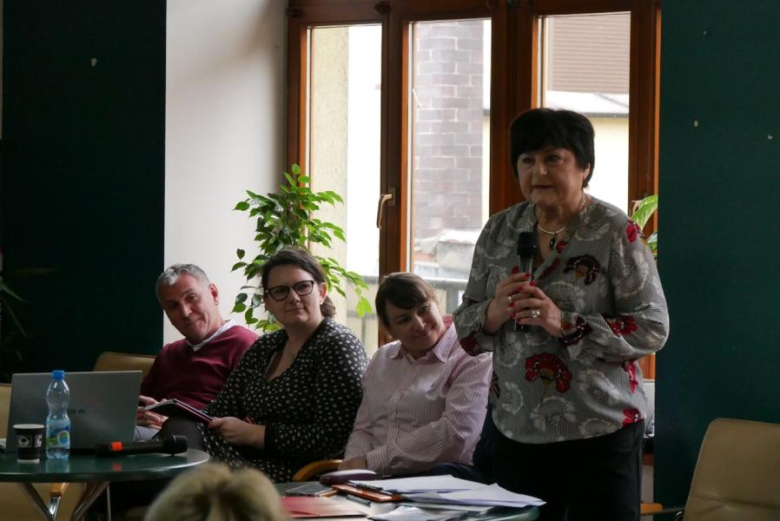 Spotkanie o bezpieczeństwie i potrzebach seniorów w Domu Kultury