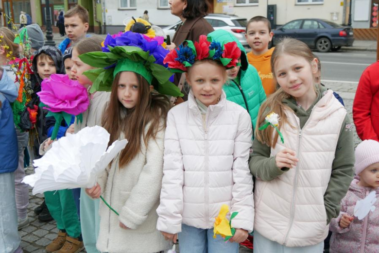 Powitanie wiosny na średzkim rynku