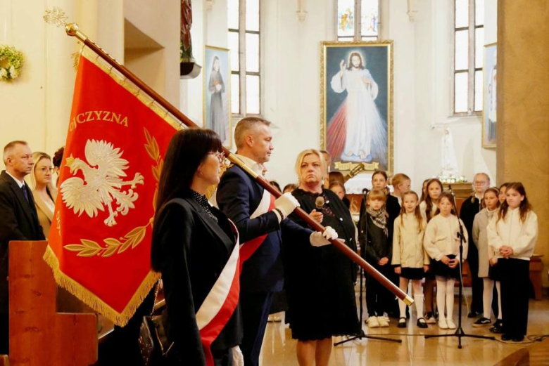 Wyjątkowa uroczystość odbyła się w Szkole Podstawowej nr 1 w Środzie Śląskiej