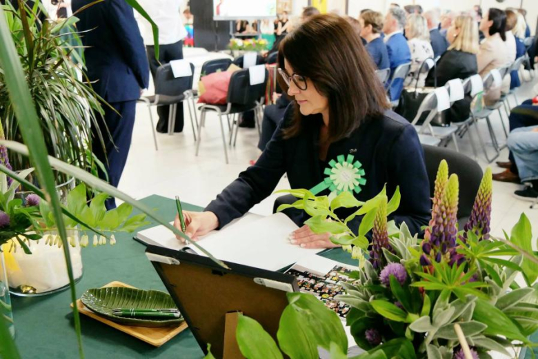 Wyjątkowa uroczystość odbyła się w Szkole Podstawowej nr 1 w Środzie Śląskiej