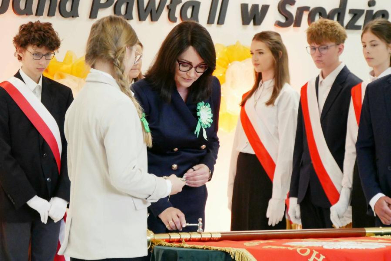Wyjątkowa uroczystość odbyła się w Szkole Podstawowej nr 1 w Środzie Śląskiej