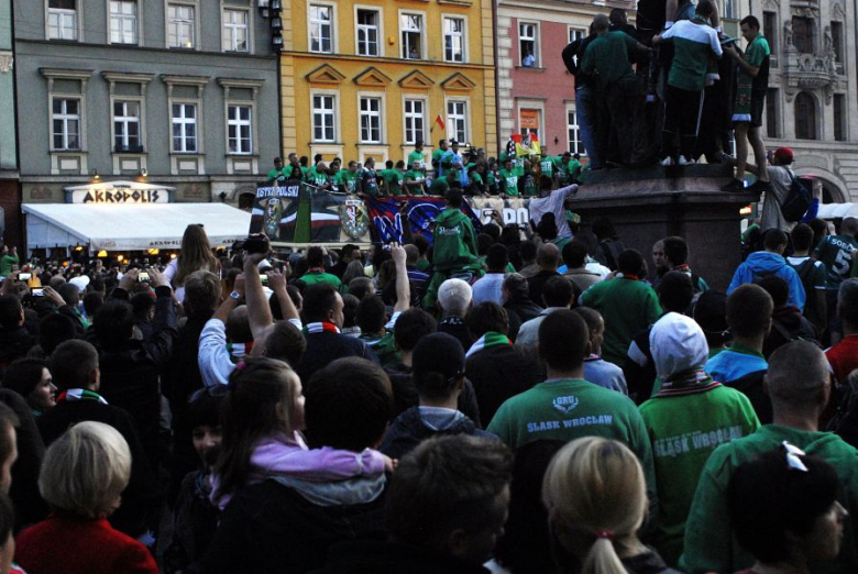 Feta na rynku w podzięce za mistrzostwo