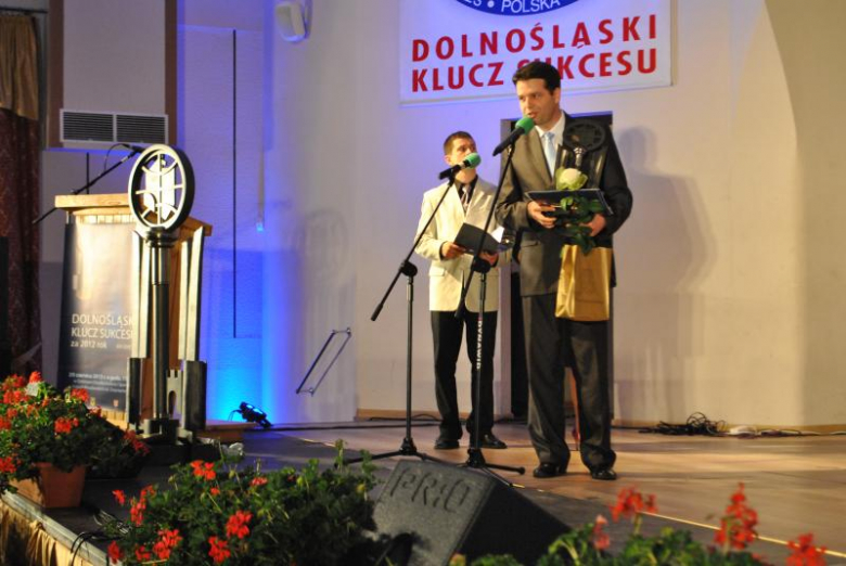 Rozdanie wyróżnień w Gminnym Ośrodku Kultury w Kątach Wrocławskich