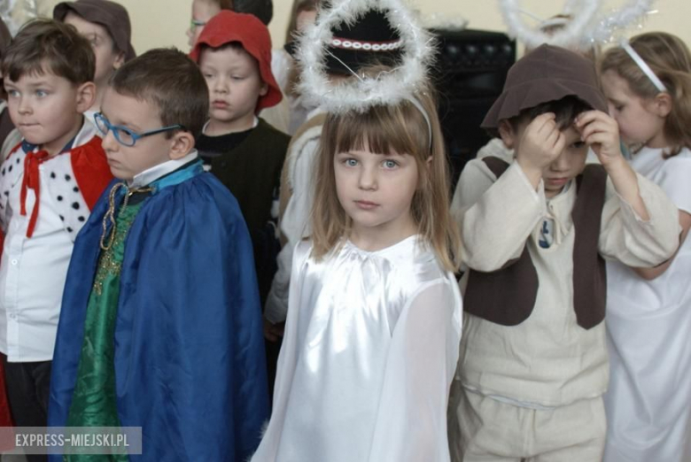 Przedszkolaki z Przedszkola "Pod Topolą" w Środzie Śląskiej