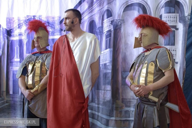 Męka Pańska w wykonaniu podopiecznych ŚDS