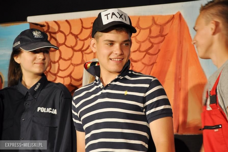 Przedstawienie teatralne w średzkim domu kultury