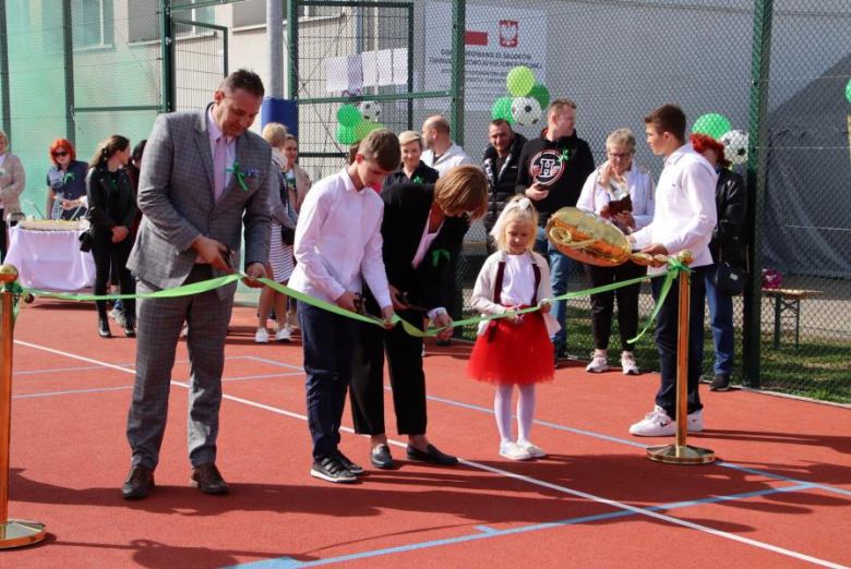 Otwarcie nowego boiska w Ujeździe Górnym