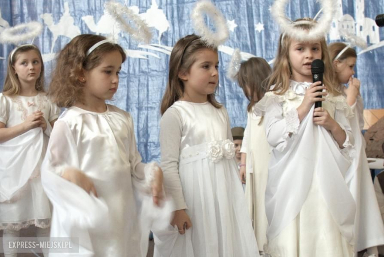 Przedszkolaki z Przedszkola "Pod Topolą" w Środzie Śląskiej