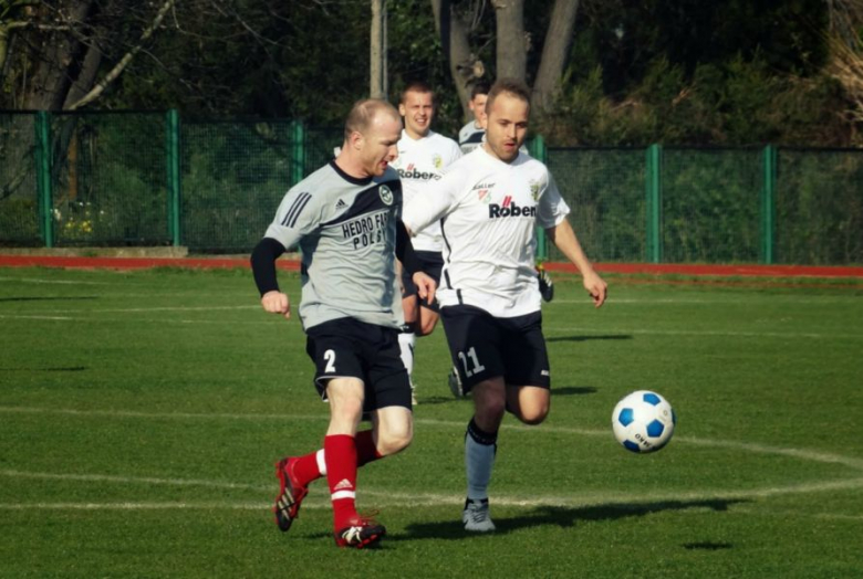 Średzianie tylko zremisowali 1:1 z Orłem Sadków, choć do przerwy prowadzili 1:0 po golu Marcina Kula