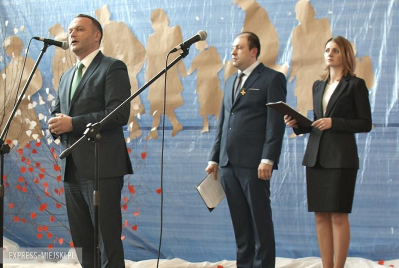 77. rocznica I Masowej Deportacji Polaków na Sybir - uroczystości szkolne