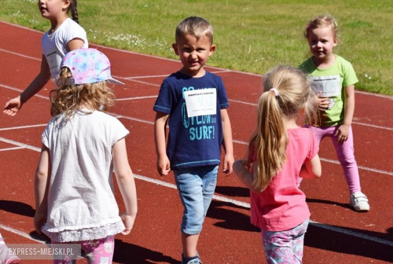 Przedszkolaki wzięły udział w maratonie