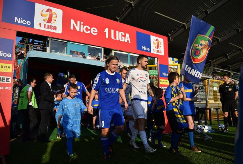 Eskorta dzieci z Damianowa i Domu Dziecka z Jawora