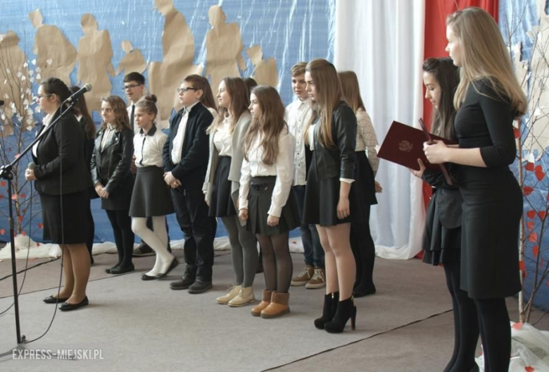 77. rocznica I Masowej Deportacji Polaków na Sybir - uroczystości szkolne