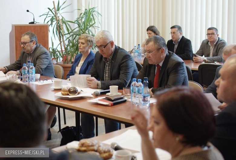 Sesja powiatowa w Środzie Śląskiej