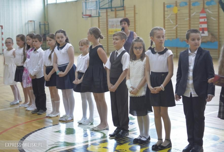 Zakończenie roku szkolnego w średzkiej podstawówce
