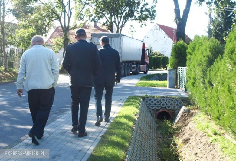 Komisja konkursowa we wsiach