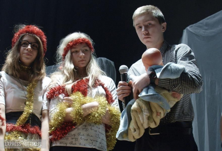 Jasełka w wykonaniu gimnazjalistów