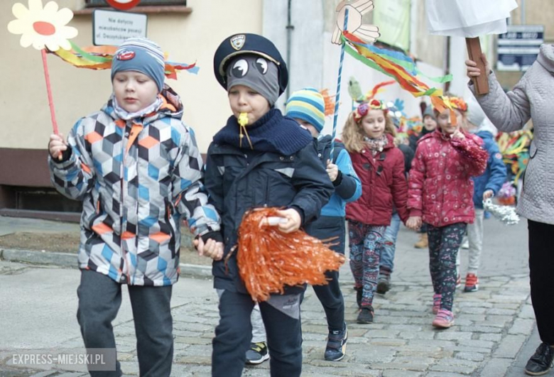 Pochód przedszkolaków w Środzie Śląskiej