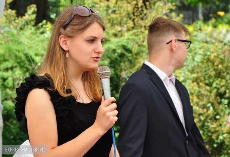 Uroczystości nadania imienia SOSw w Środzie Śląskiej