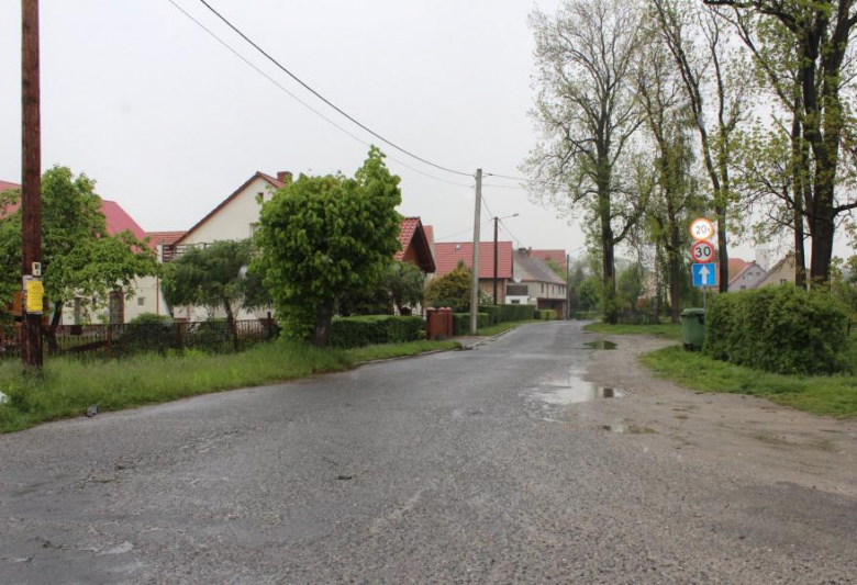 Podpisanie umowy i przekazanie placu budowy.