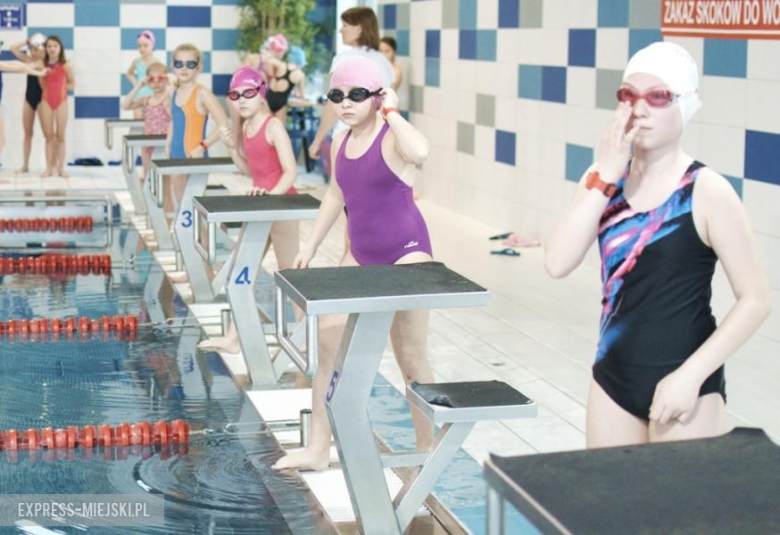 V Mistrzostwa Powiatu Średzkiego w pływaniu 