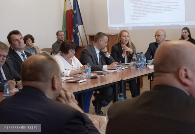 Sesja powiatu średzkiego