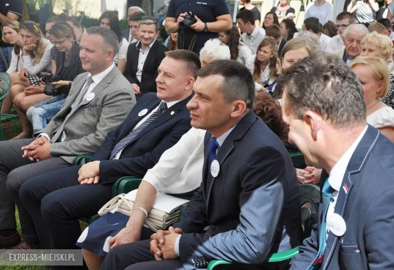 Uroczystości nadania imienia SOSw w Środzie Śląskiej